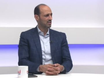 فيديو..بلعودي: كل المبررات التي يقدمها موكوينا واهية وعليه تطوير مستوى