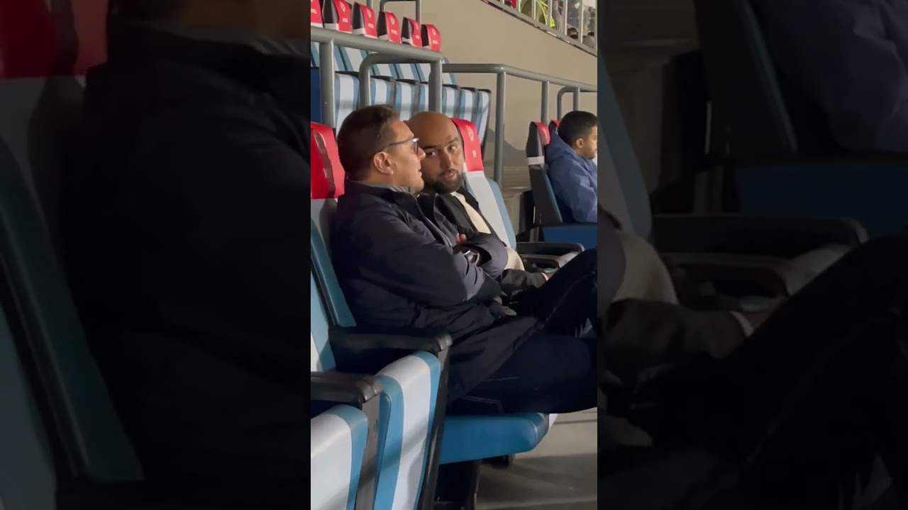 حضور المدرب السابق لنهضة الزمامرة لمتابعة الوداد والفتح
