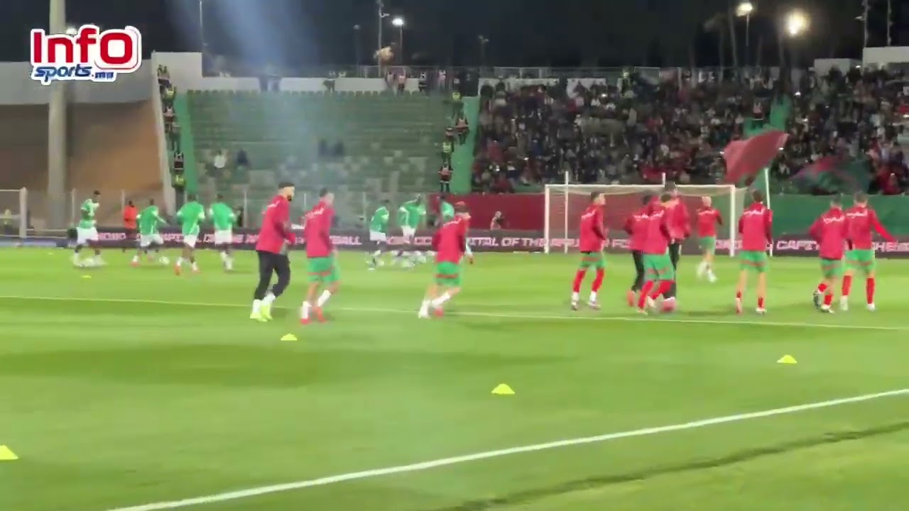 هكذا استقبلت الجماهير المغربية لاعبي المنتخب الوطني بالملعب الشرفي بوجدة