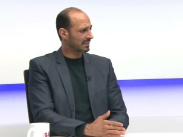 فيديو..بلعودي: ن.بركان فريق يلعب بأسلوب واقعي وعليه المنافسة على لقب