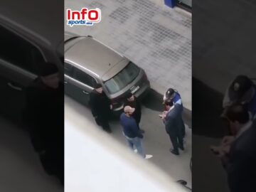 فيديو صادم لجماهير الوداد..آيت منا يشرف على توزيع التذاكر على