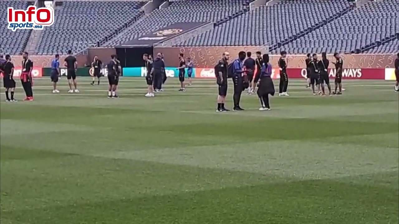 فيديو..لاعبو الوداد والطاقم التقني يتفقدون ملعب المباراة أمام السيتي.