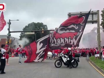 فيديو رائع..جماهير الوداد تبدع باحتفالات جميلة والشهب الاصطناعية تخلق الحدث