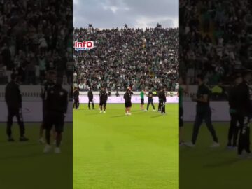 فيديو التبوريشة: شوفو كيفاش تفاعلت الجماهير مع دخول لاعبي الرجاء..أجواء