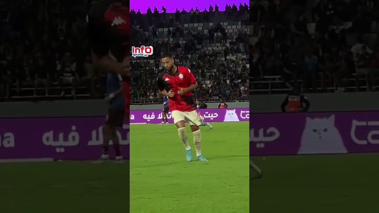 فيديو..لأول مرة بالدوري الاحترافي "روبو" يحمل كرة يفاجئ اللاعبين بالملعب الأولمبي