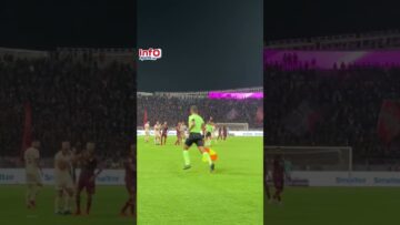 فيديو من زاوية قريبة..لحظة احتكاك بنعبيد مع لاعب ي.المنصور وإعلان