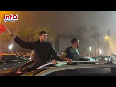 أجواء هستيرية وفرحة خيالية للجماهير المغربية بالشوارع.