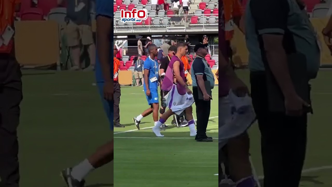 فيديو..بنهاشم يغادر الملعب واستياء كبير على محياه.