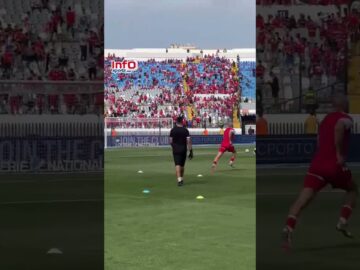 فيديو..أجواء رائعة..دخول لاعبي الوداد للتسخينات وسط تشجيعات الجماهير.