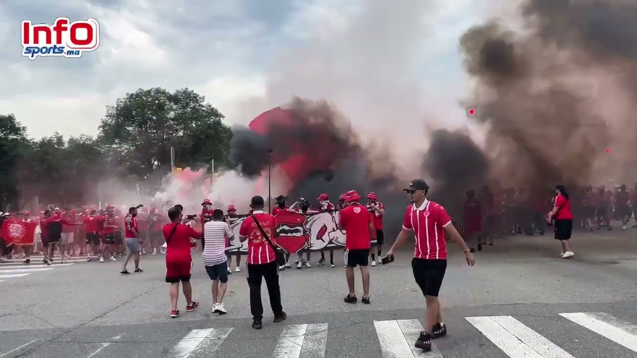 فيديو..كورطيج رائع لجماهير الوداد واحتفالية كبيرة بالشهب في الطريق للملعب.