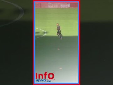 الجماهير المكناسية تحيي المدرب السابق للحراس زهير العروبي