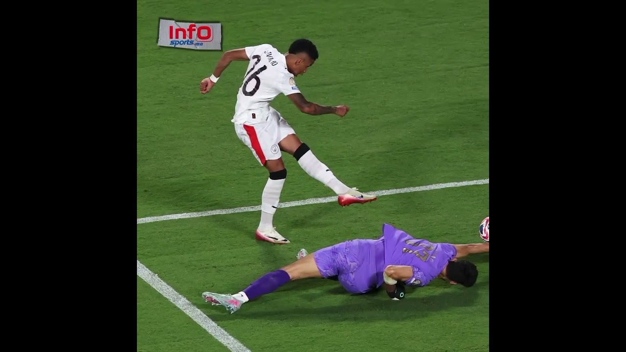 فيديو..بونو ضمن عمالقة أفضل حراس فالعالم لثالث مرة.