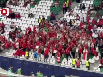 رغم قِلّتها.. الجماهير المغربية تصنع الحدث في استاد المدينة التعليمية