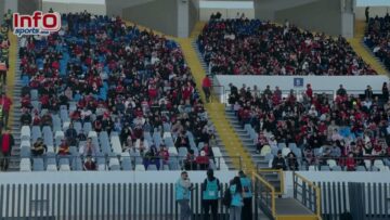 أجواء رائعة بمدرجات فريميجة تسبق قمة الوداد وعزام التانزاني