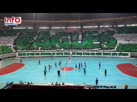 الإيغلز تبدع في مباراة الرجاء للكرة الطائرة بتيفو رائع واحتفالية مميزة