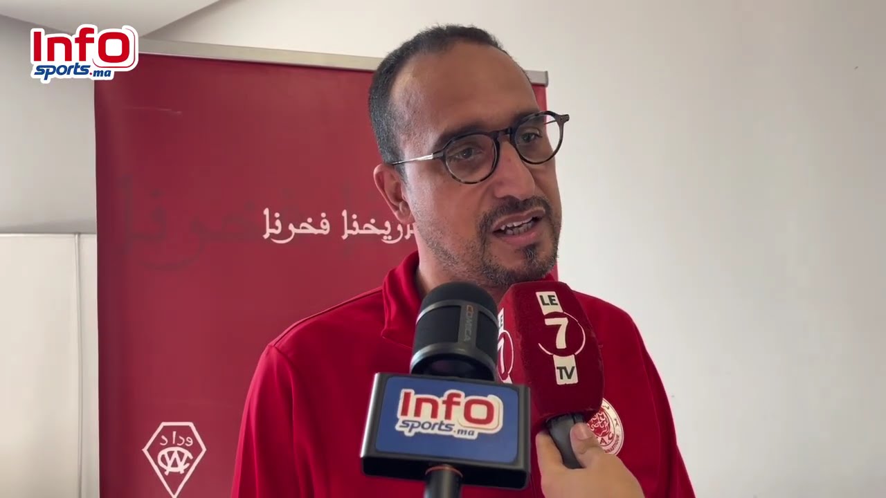 فتيات جمباز الوداد يرسمن الجمال على البساط في عرض احتفالي مدهش