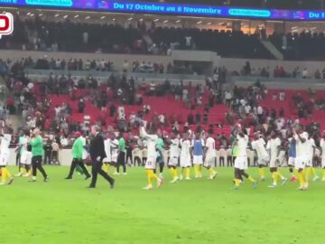 رغم الهزيمة.. روح رياضية كبيرة من لاعبي الكونغو وتحية خاصة