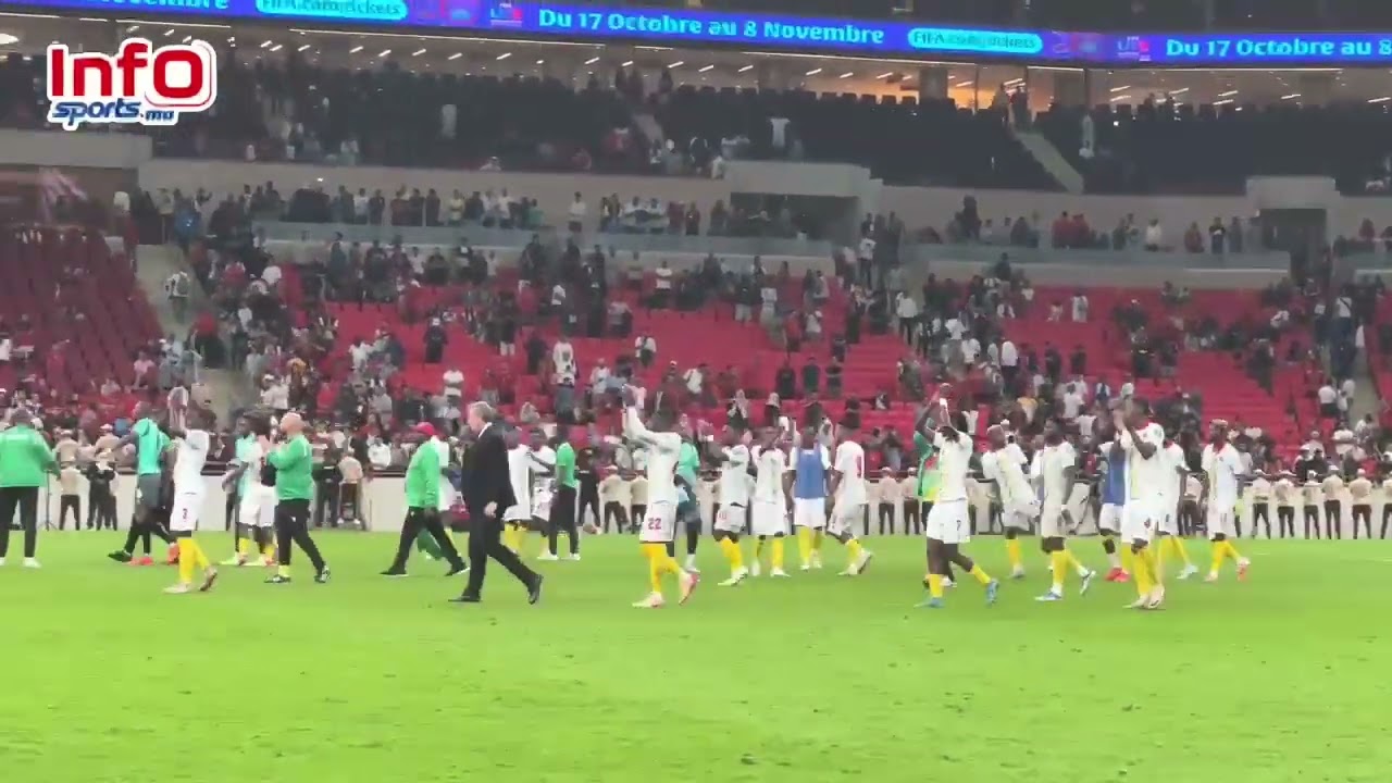 رغم الهزيمة.. روح رياضية كبيرة من لاعبي الكونغو وتحية خاصة للجماهير