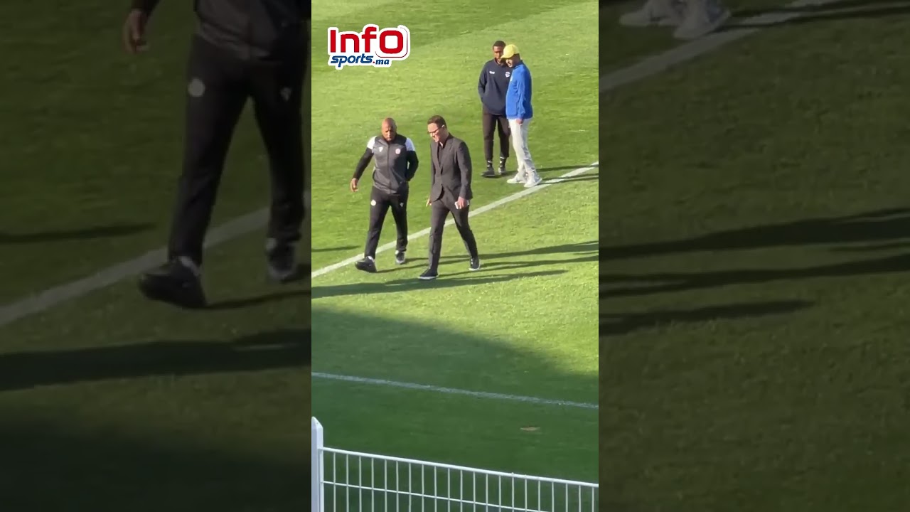 حوار بين بنهاشم والنقاش قبل انطلاق المقابلة